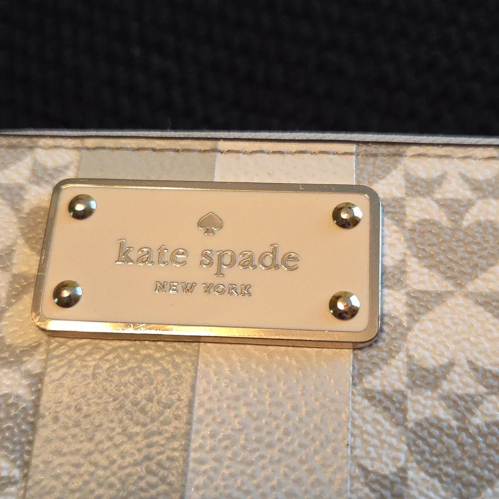 Kate Spade Signature Zip Wallet - Picture 5 of 12